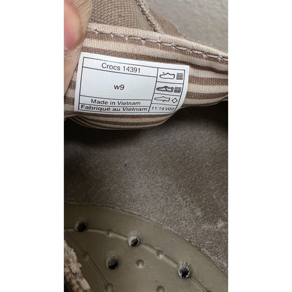 Crocs Women's Beige Canvas Slip-On Loafers Size 9 - Picture 7 of 7